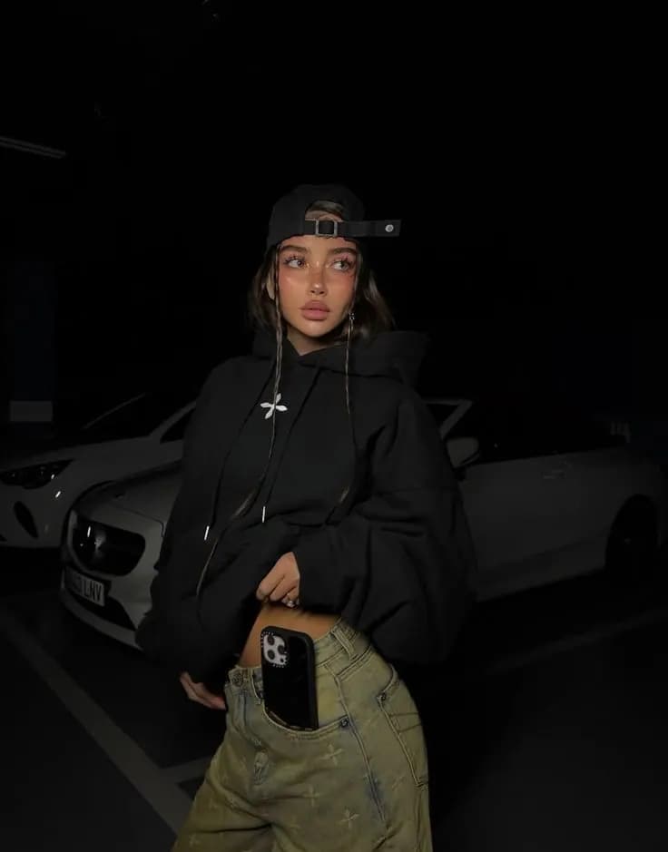 Пример фотографии: Night by the Car